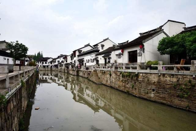 受邀出席